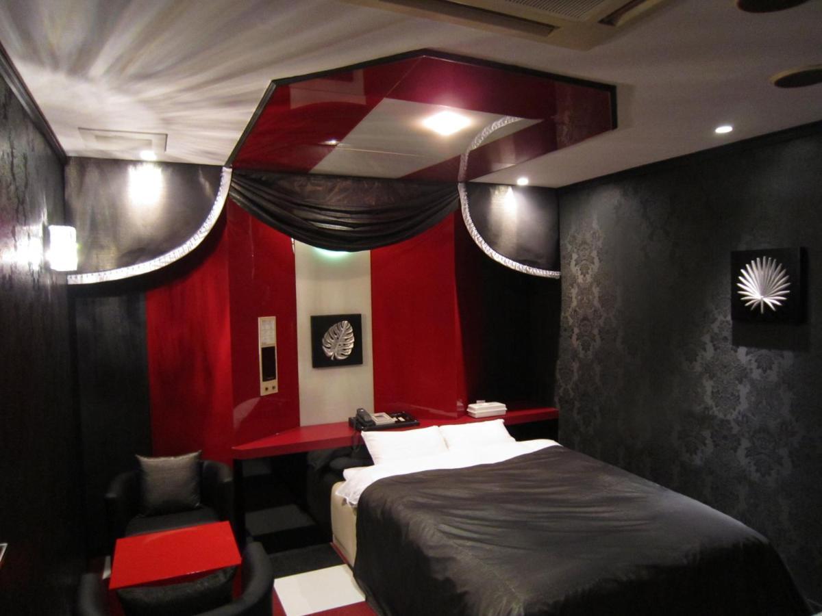 Hotel Park Hill ساسيبو المظهر الخارجي الصورة