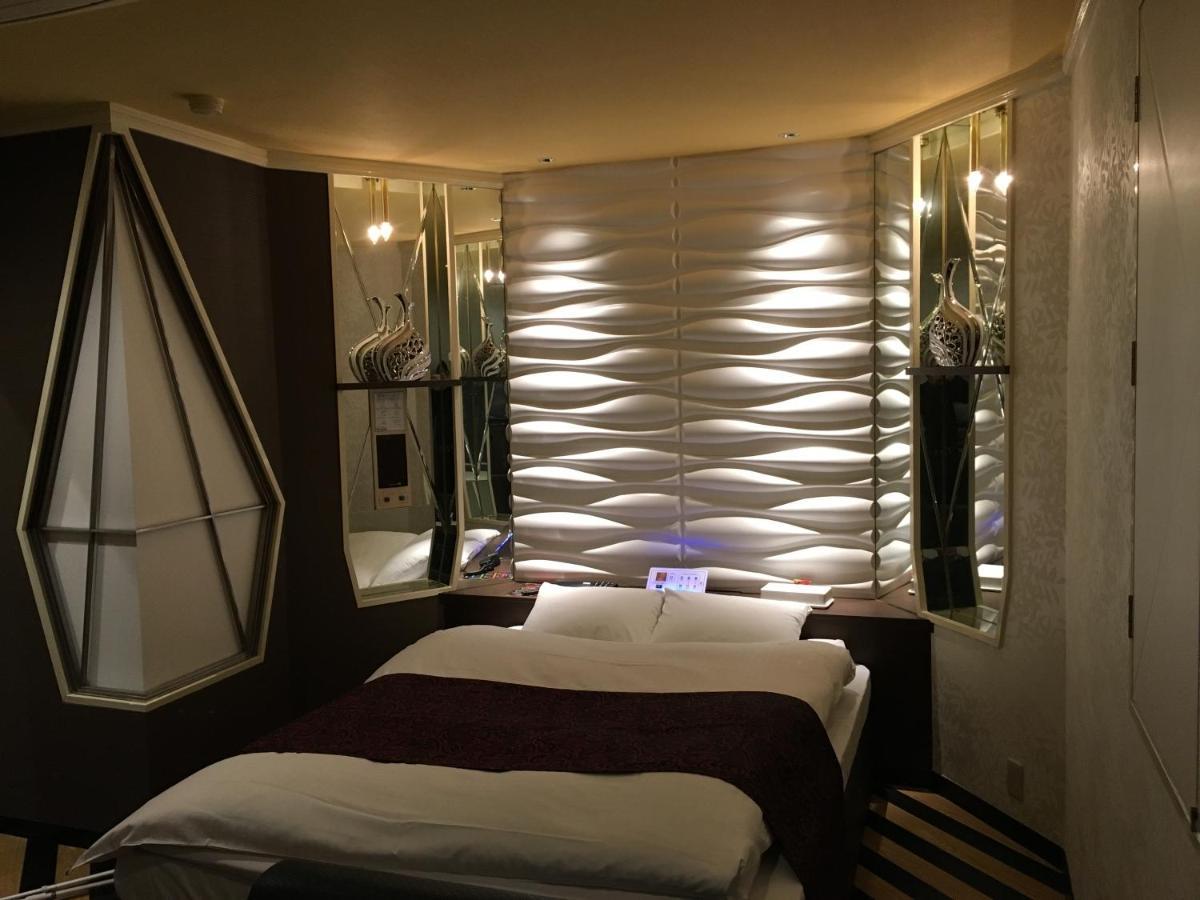 Hotel Park Hill ساسيبو المظهر الخارجي الصورة